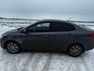 2014 Kia Rio III, серый, 1050000 рублей, вид 3