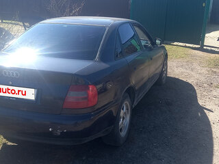 1997 Audi A4 I (B5), синий, 250000 рублей, вид 3