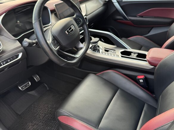 2023 Geely Coolray I, красный, 1870000 рублей - вид 9