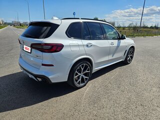 2021 BMW X5 40i IV (G05/G18), белый, 6700000 рублей, вид 4