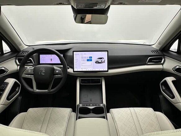 2025 BYD Yuan Up 45.12 kWh, серый, 1450007 рублей - вид 6