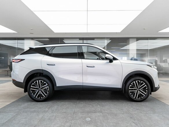 2025 Omoda C7, серебристый - вид 11