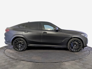 2020 BMW X6 40d III (G06), чёрный, 7500000 рублей, вид 4