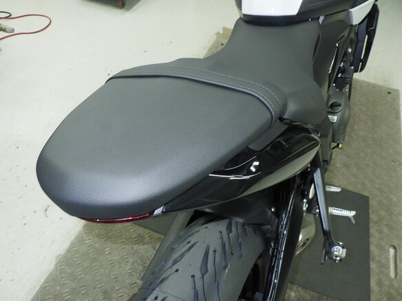 2026 Triumph Trident 660, серый, 1050000 рублей - вид 16