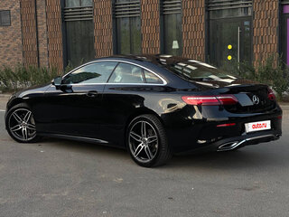 2019 Mercedes-Benz E-Класс 200 V (W213, S213, C238), чёрный, 4350000 рублей, вид 1