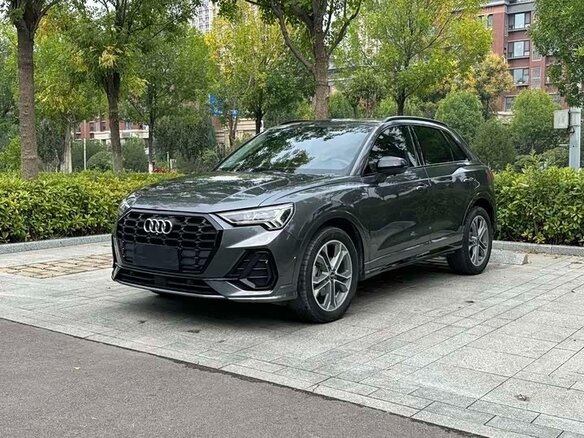 2023 Audi Q3 35 TFSI II (F3), серый