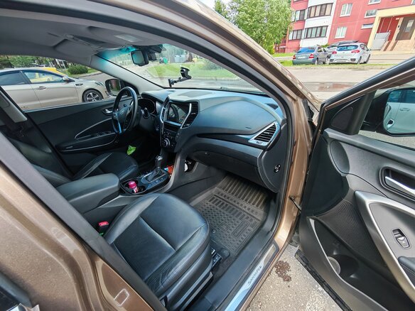 2013 Hyundai Santa Fe III, золотистый, 1900000 рублей - вид 6