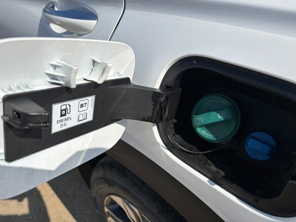 2021 Hyundai Santa Fe IV Рестайлинг, белый, 3650000 рублей - вид 7