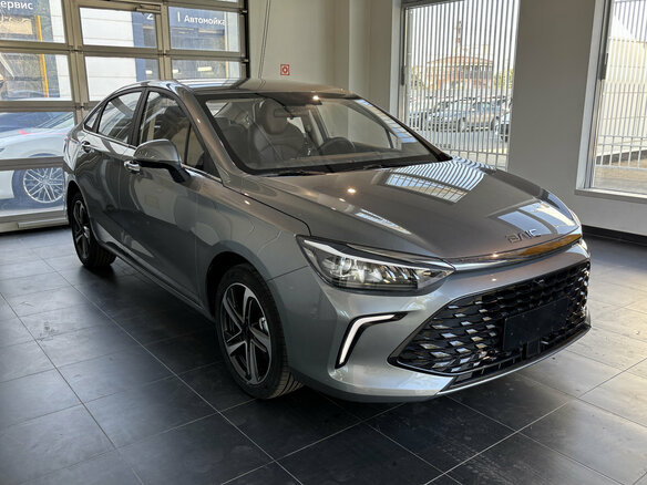 2025 BAIC U5 Plus, серый, 2300000 рублей