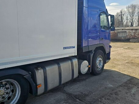 2012 Volvo FM, синий, 2650000 рублей, вид 3