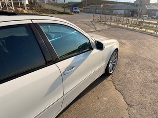 2008 Mercedes-Benz E-Класс 350 III (W211, S211) Рестайлинг, белый, 700000 рублей, вид 4