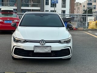 2022 Volkswagen Golf VIII, белый, 1555777 рублей, вид 2