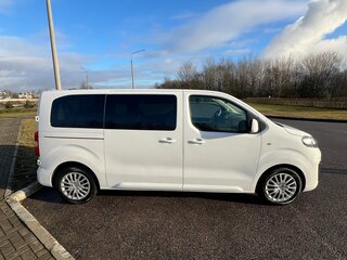 2019 Opel Zafira Life M I, белый, 1910000 рублей, вид 3