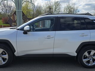 2020 Toyota RAV4 V (XA50), белый, 3750000 рублей, вид 5