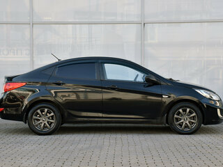 2011 Hyundai Solaris I, чёрный, 520000 рублей, вид 3