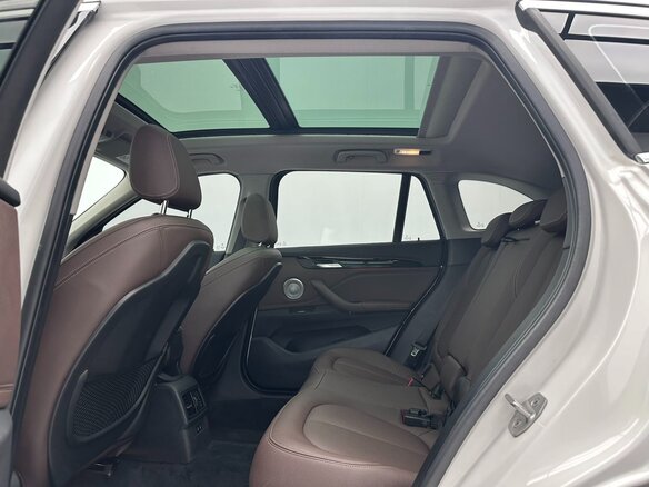 2022 BMW X1 Long 20Li sDrive II (F48) Рестайлинг, белый, 2590000 рублей - вид 7