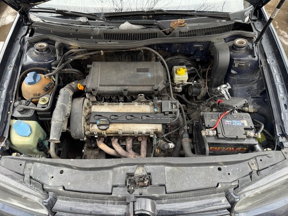 2001 Volkswagen Golf IV, синий, 450000 рублей - вид 12