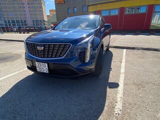2020 Cadillac XT4 I, синий, 2150000 рублей, вид 2