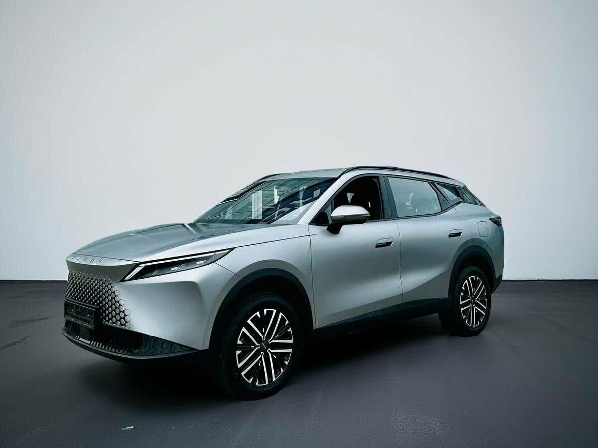 Открыть фотографии: Omoda C7