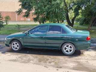 1999 Mitsubishi Carisma I Рестайлинг, зелёный, 170000 рублей, вид 2