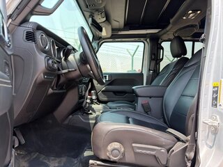 2023 Jeep Wrangler 4xe IV (JL) Рестайлинг, серебристый, 7666666 рублей, вид 5