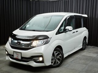 Honda Stepwgn Spada V