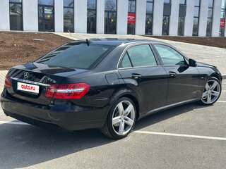 2011 Mercedes-Benz E-Класс 200 7G-Tronic IV (W212, S212, C207), чёрный, 1390000 рублей, вид 5