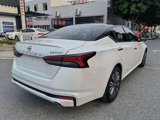 2022 Nissan Altima VI (L34) Рестайлинг, белый, 1900000 рублей, вид 4