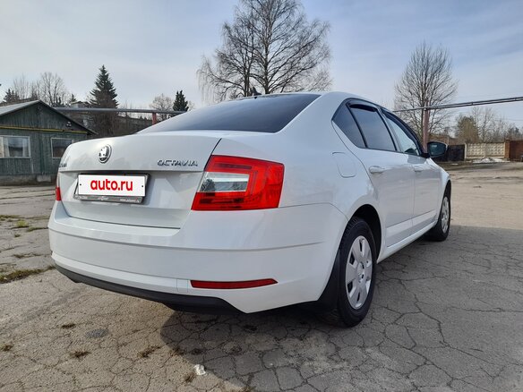 2020 Skoda Octavia III (A7) Рестайлинг, белый, 2150000 рублей - вид 6