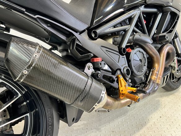 2011 Ducati Diavel Carbon, чёрный, 670000 рублей - вид 12