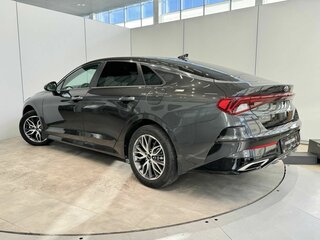 2021 Kia K5 III, серый, 2350000 рублей, вид 3
