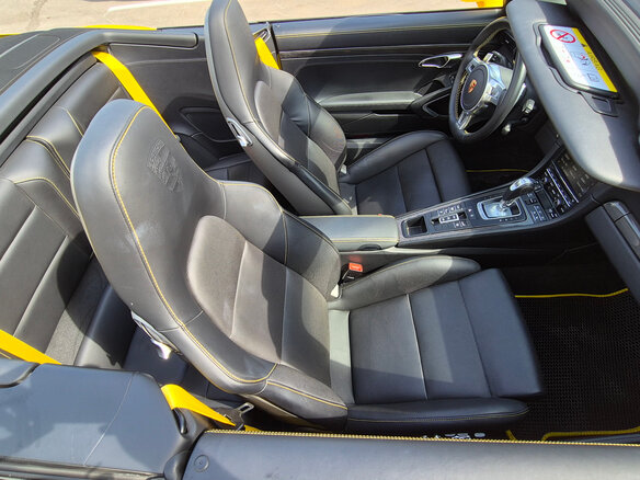 2015 Porsche 911 Turbo VII (991), жёлтый, 13900000 рублей - вид 11