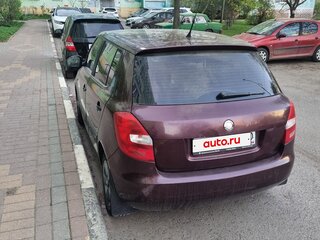 2009 Skoda Fabia II, пурпурный, 380000 рублей, вид 3