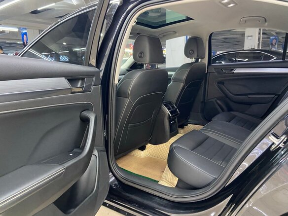 2022 Skoda Superb III Рестайлинг, чёрный, 3622000 рублей - вид 15