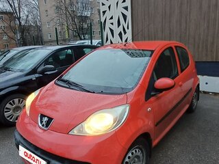 2007 Peugeot 107 I, красный, 400000 рублей, вид 1