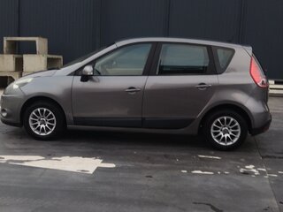 2009 Renault Scenic III, серый, 539000 рублей, вид 2