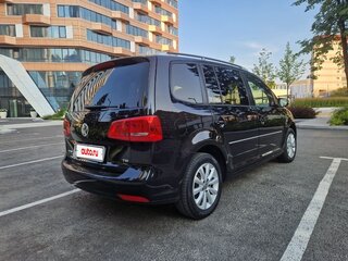 2013 Volkswagen Touran I Рестайлинг 2, чёрный, 1330000 рублей, вид 4