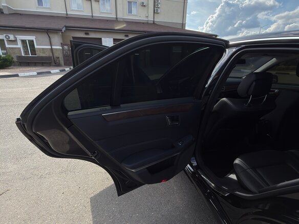 2015 Mercedes-Benz E-Класс 200 IV (W212, S212, C207) Рестайлинг, чёрный - вид 13