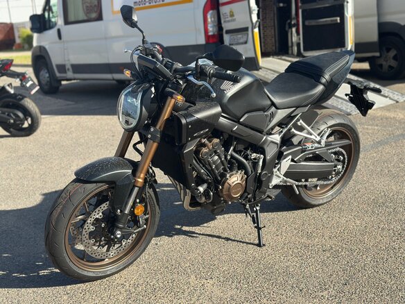 2026 Honda CB 650R, чёрный, 1380000 рублей - вид 16