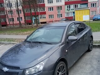 2012 Chevrolet Cruze I Рестайлинг, серебристый, 600000 рублей, вид 1