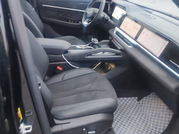 2024 Geely Monjaro I, чёрный, 3700000 рублей - вид 8