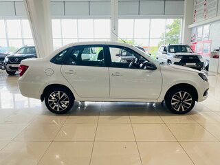 2024 Lada (ВАЗ) Granta I Рестайлинг, белый, 980000 рублей, вид 4