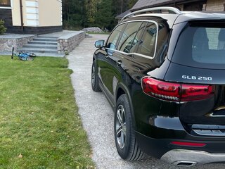 2020 Mercedes-Benz GLB 250 I (X247), чёрный, 4180000 рублей, вид 4