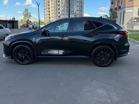 2022 Lexus NX 350 II, чёрный, 5470000 рублей - вид 9