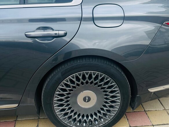 2021 Genesis G90 I Рестайлинг, серый, 4000000 рублей - вид 9