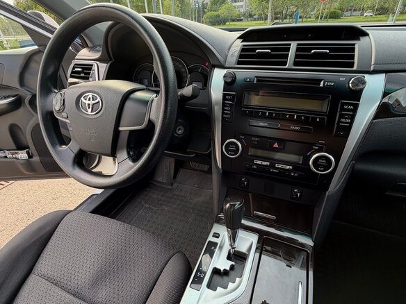 2014 Toyota Camry VII (XV50), белый, 1300000 рублей - вид 14