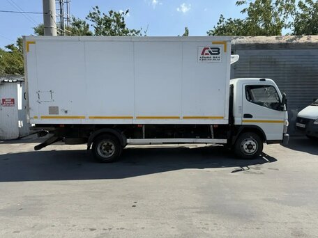2015 Fuso (Mitsubishi) Canter, белый, 1800000 рублей, вид 1