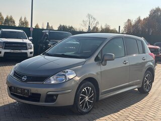 2011 Nissan Tiida I Рестайлинг, серый, 720000 рублей, вид 1
