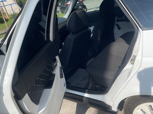 2011 Lada (ВАЗ) Priora I, белый, 248000 рублей - вид 10