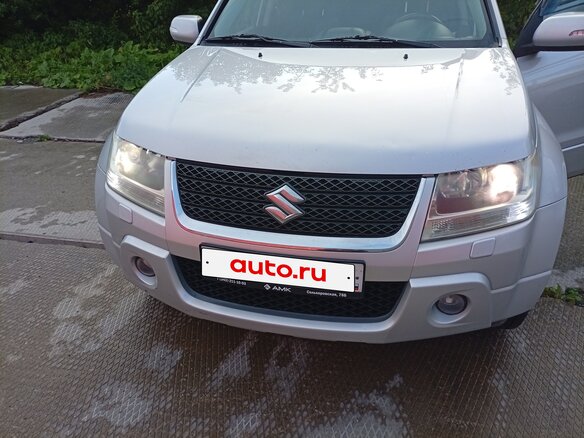 2010 Suzuki Grand Vitara II Рестайлинг, серебристый, 900000 рублей - вид 1